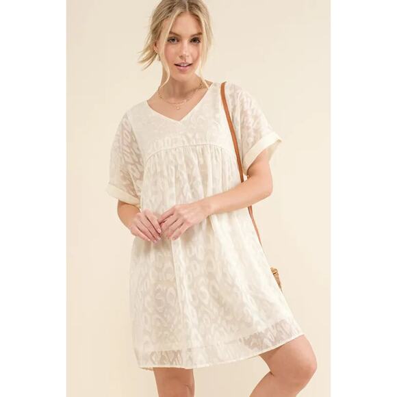 And The Why Woven Leopard Print Babydoll Roll-Sleeves Casual Mini Dress | White - Picture 6 of 9